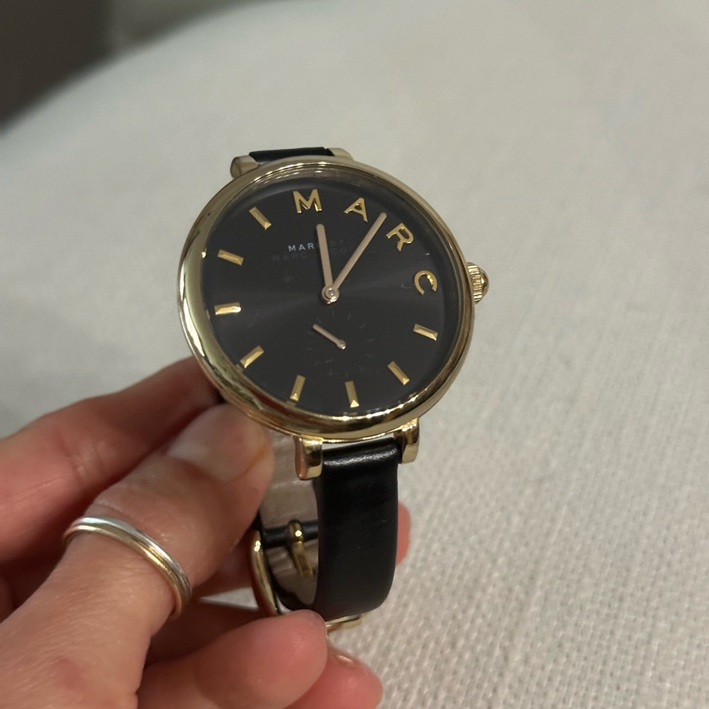 Marc Jacobs Sally Watch in black and gold